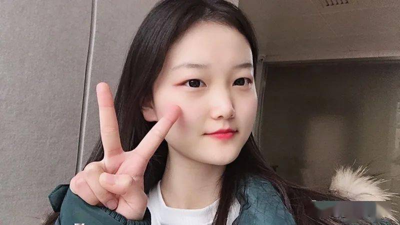 王一卓,李珮瑶两学子的艺术高考成功,是金城灵宝艺术教育的骄傲,祝愿