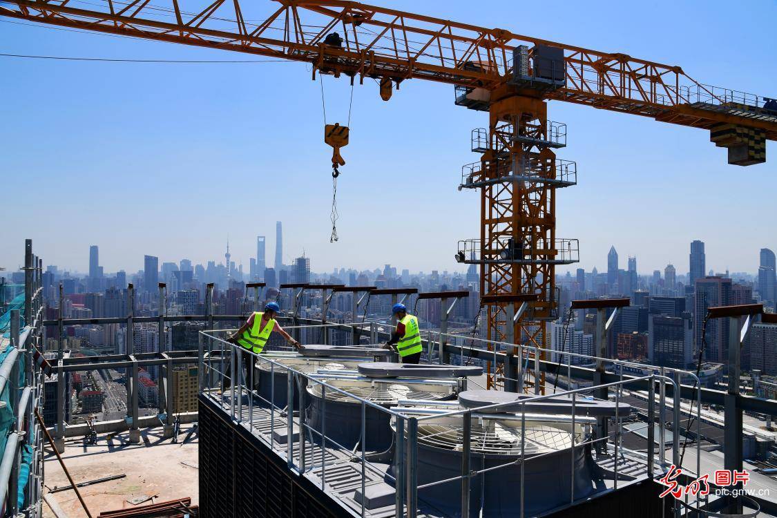 上海:施工战高温 项目保进度