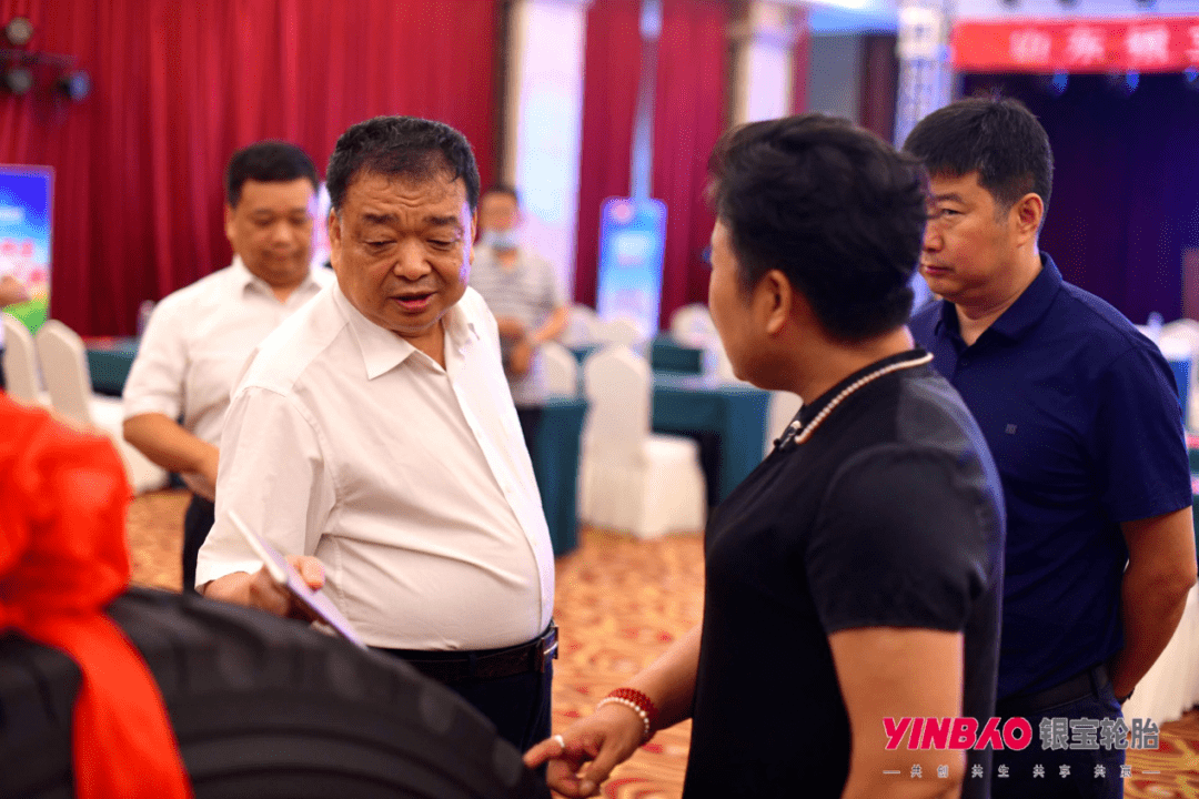 刘永华表示,未来,银宝轮胎将以"重型军用轮胎联合研发中心"为基点