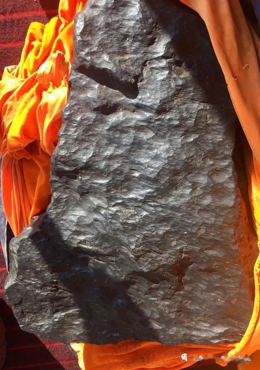 陨石的收藏功效陨石提升人类频率02频率彰显陨石价n020202