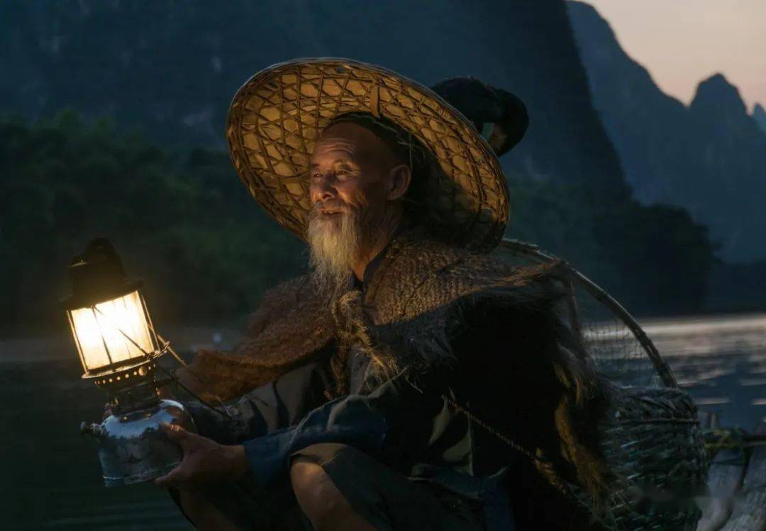 目光惊鸿一瞥回味一生