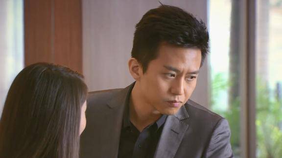 相爱十年:肖然海边买别墅,不料一个小动作暴露身价,财大气粗