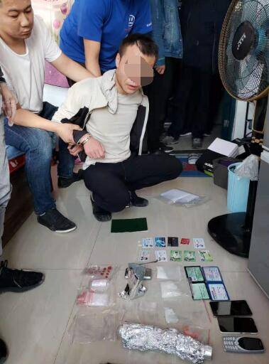 吉林梨树警方侦破部督案件 抓获80余人缴毒10余千克_毒贩