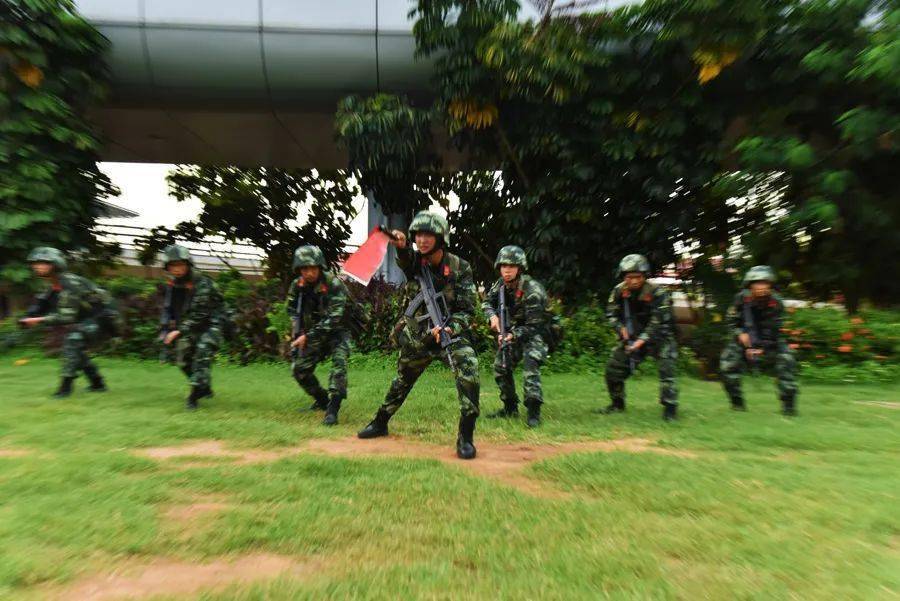 带兵先要强能，一起来看“新训班长”的回炉淬火-搜狐大视野-搜狐新闻