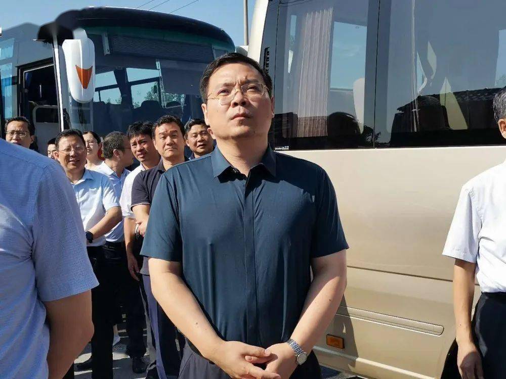 副市长李跃勇,市委常委,组织部部长张涛,县领导王永记,杨新意,靳开伟