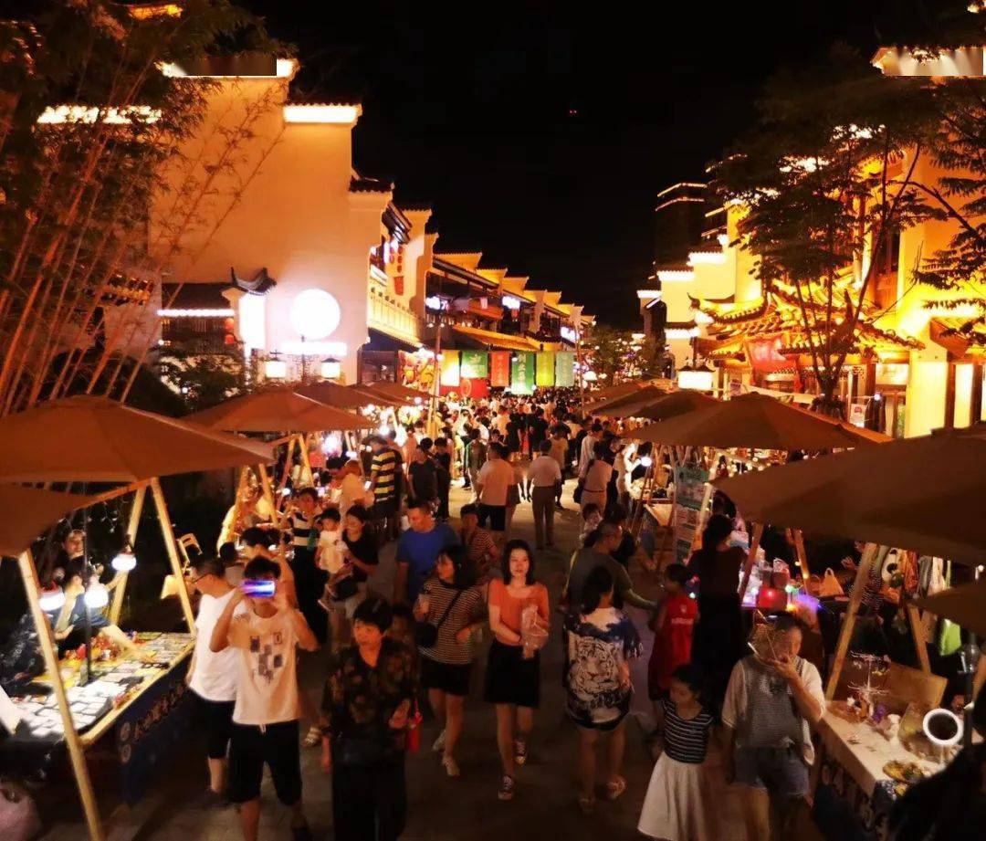 打动人心的是夜市温暖流光溢彩的是丽水街道△开发区夜市△市区继光街