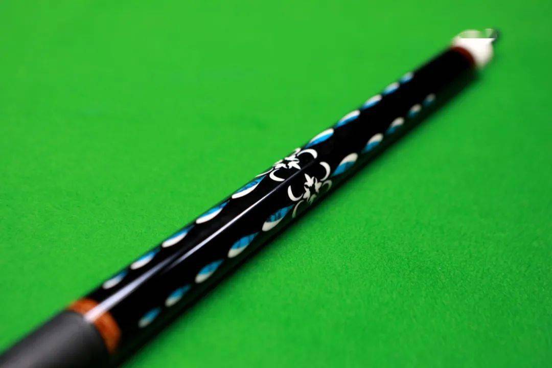 世界冠军都用啥楚秉杰全部球杆装备解析蓝蔻蓝孔雀一支价值200万元的