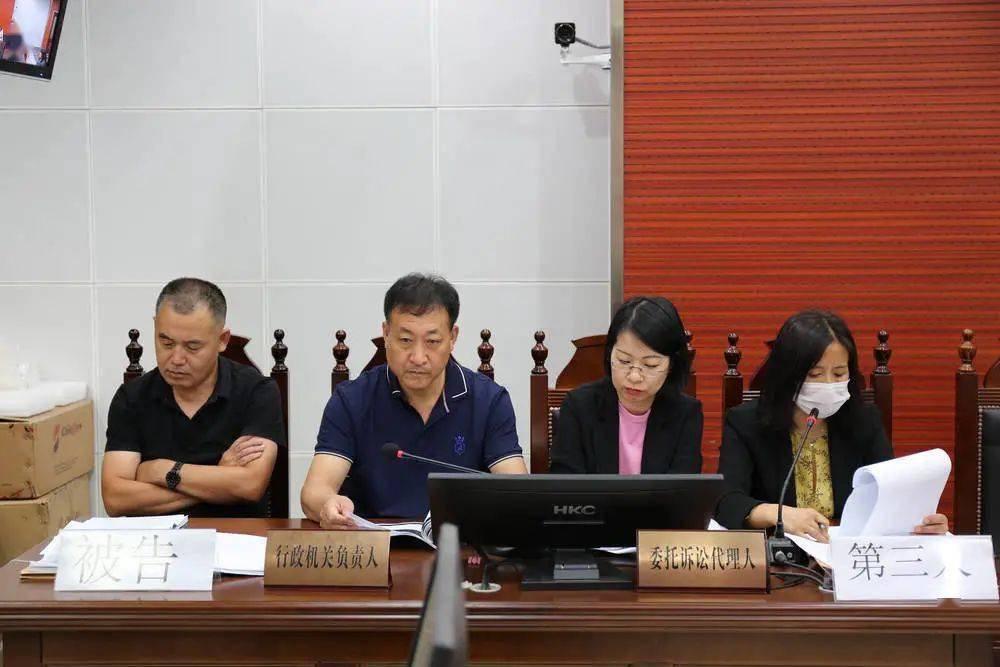 承德县人民政府副县长李银作为被诉行政机关负责人出庭应诉