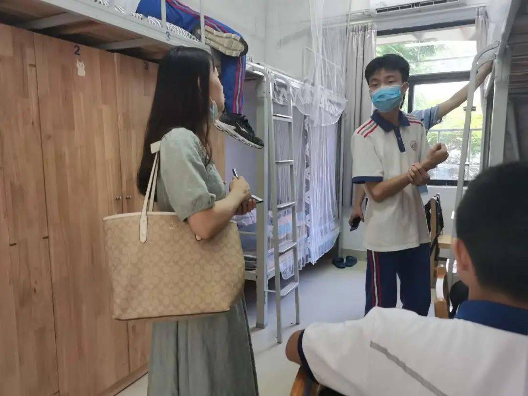新生新象新起点——记双十中学2020级高一新生入学_宿舍