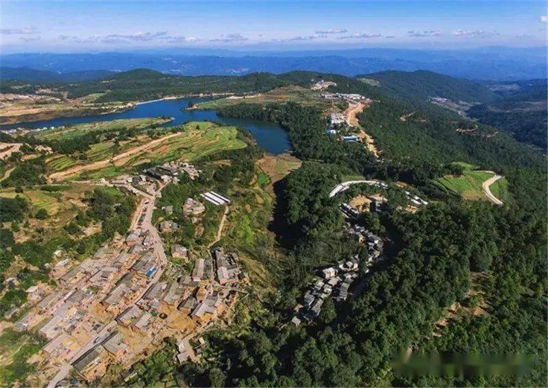 塔甸镇大西村位于峨山县城西面,距县城83公里,平均海拔2210米,国土