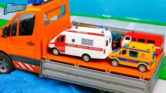 赛车总动员玩耍彩色黏土救护车闪电麦昆出动