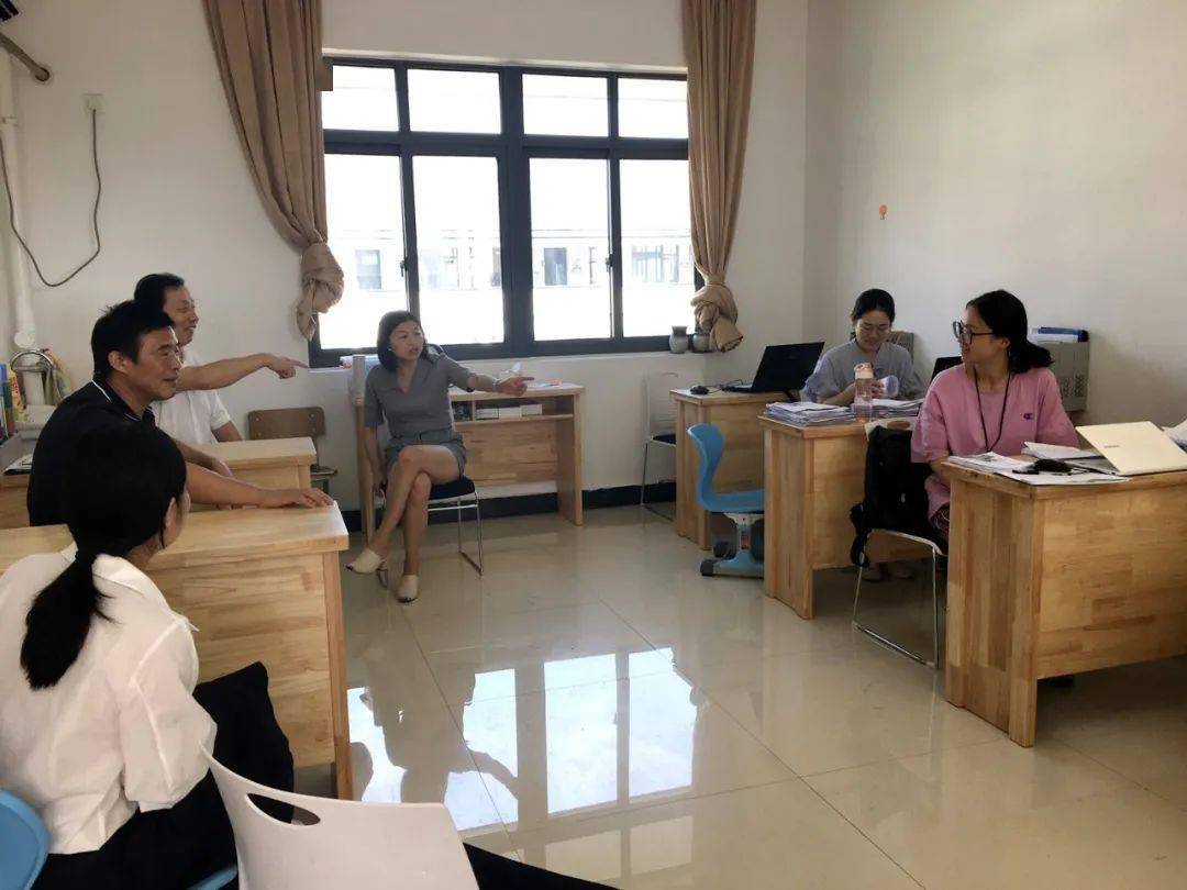 余如玉校长等指导中意宁波生态园实验学校开学工作