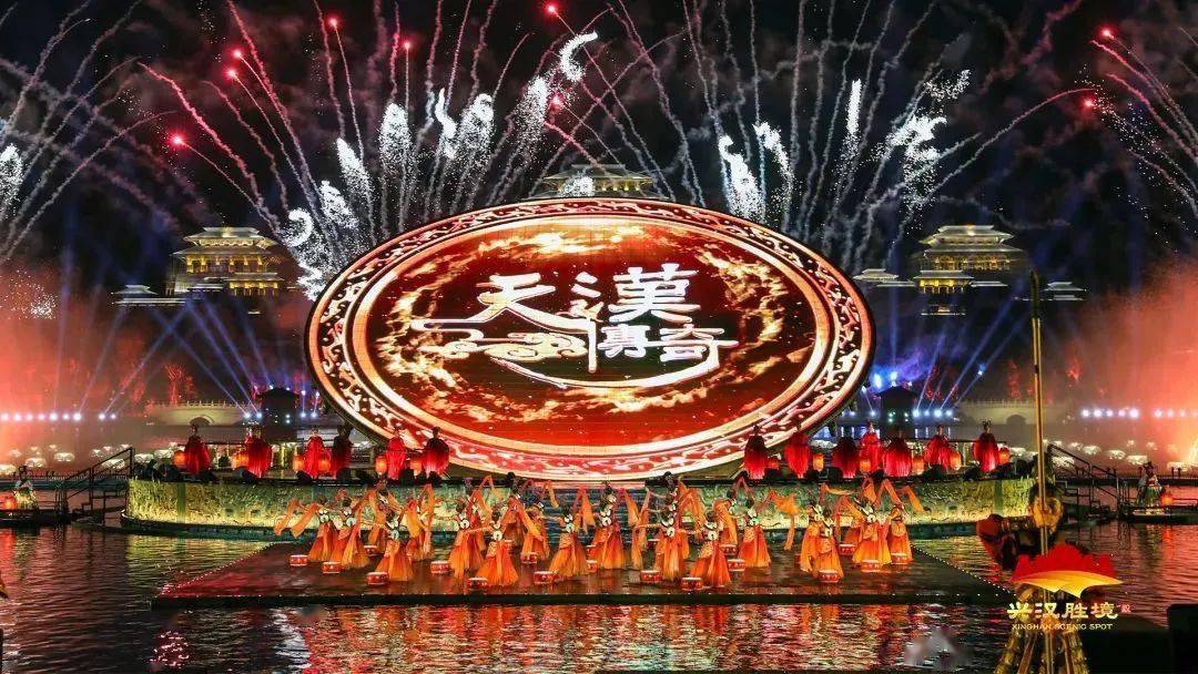 aut umn 秋季风高云淡,天空蔚蓝如洗 汉中的秋天是色彩的王国 如果