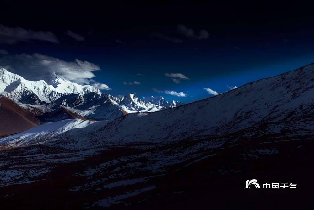 一组图领略四川巴朗山的热情与冷峻