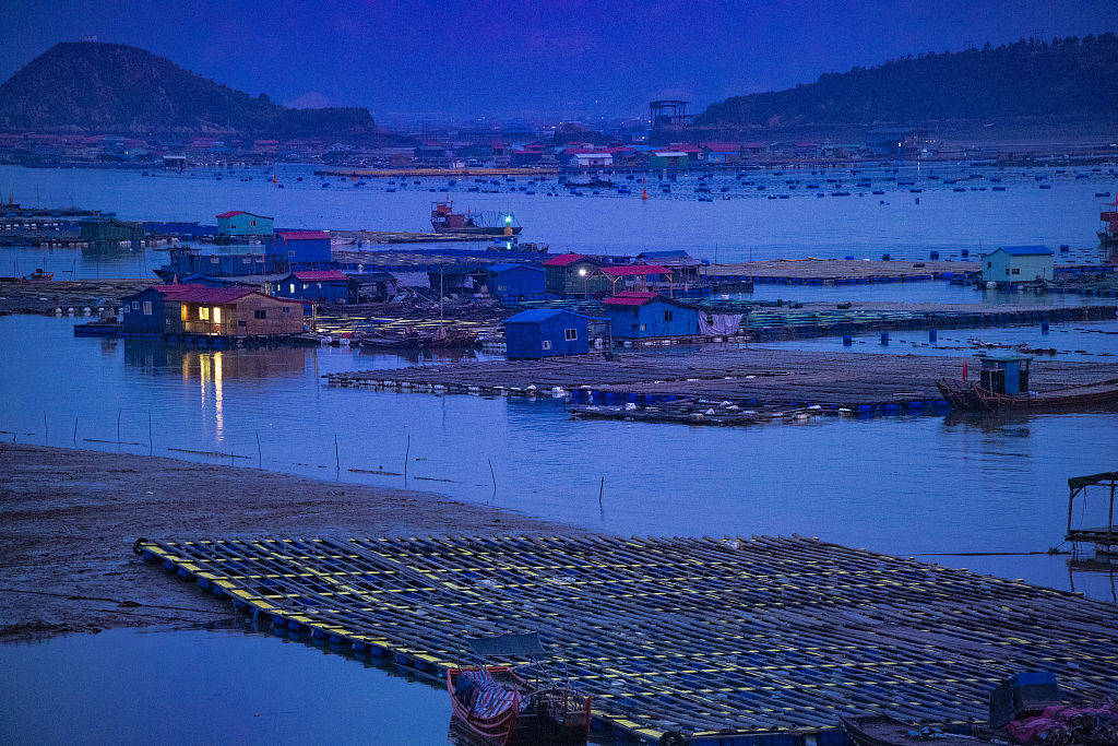 夏日傍晚 霞浦东安渔排 独特的中国版威尼斯水城
