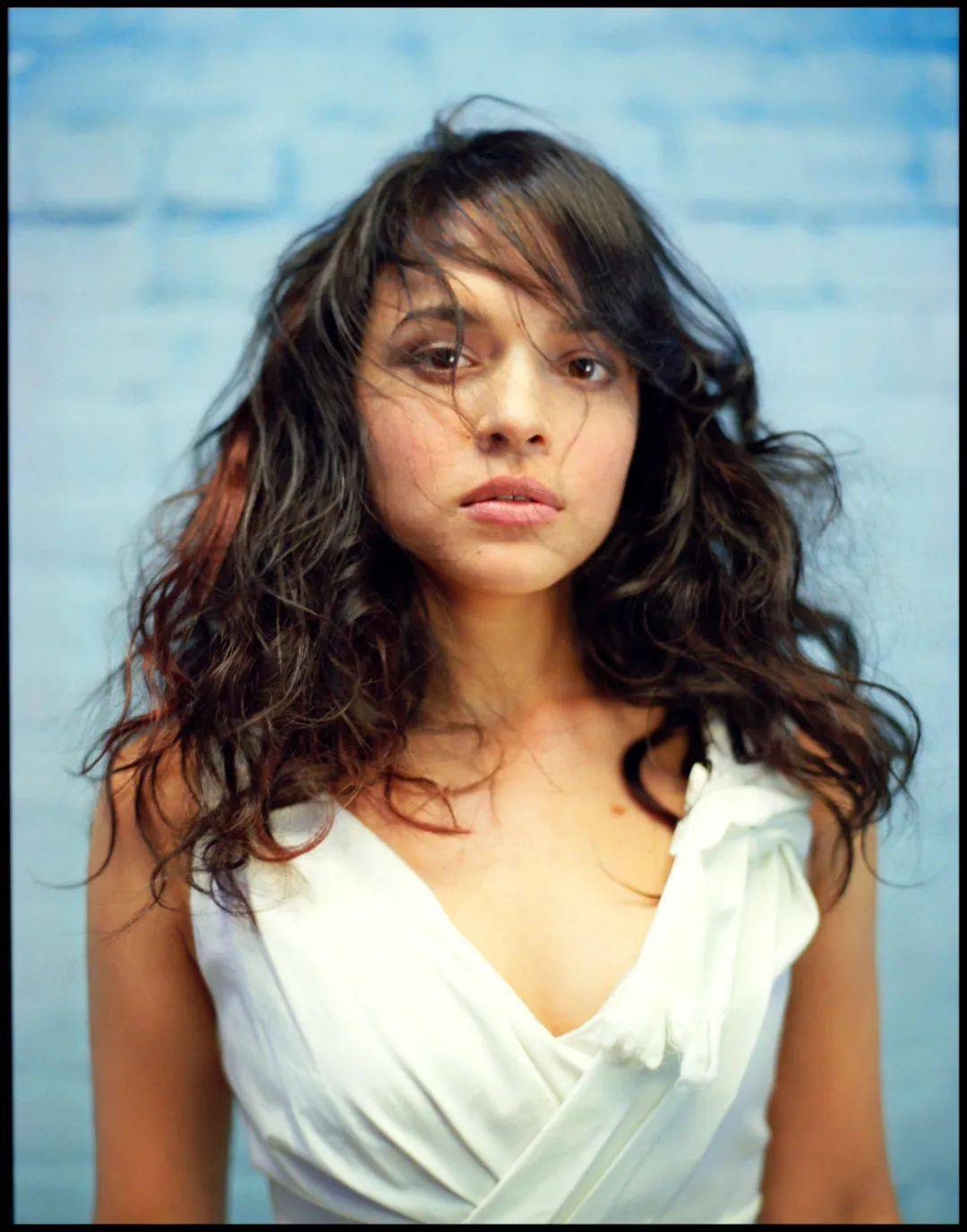 灵魂天后norah jones 登上印度版vogue金九封面!-搜狐大视野-搜狐新闻