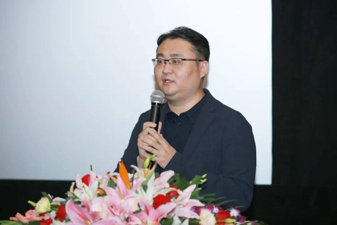 创始人 谢晓冬现场主持现场媒体采访新闻发布会上还同期公布了保利