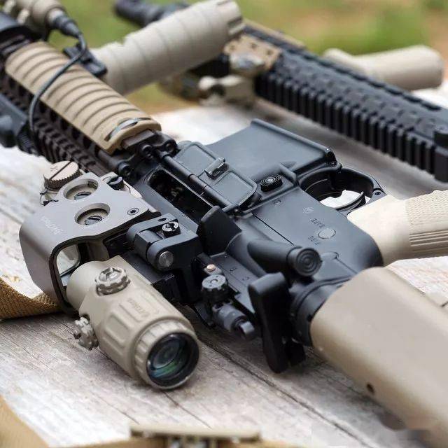 举头望明月eotech公司g33三倍增倍镜美图