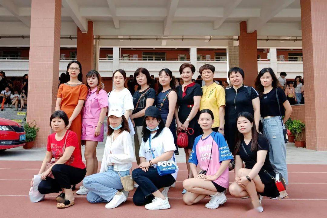 【碧华】教师节茶话会:校有芳华润人心,致敬最美筑梦人