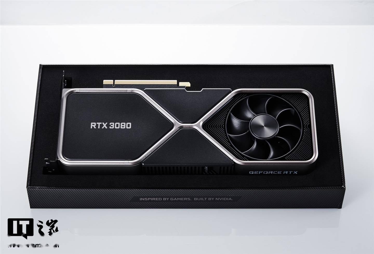 【it之家开箱】英伟达 rtx 3080 公版图赏
