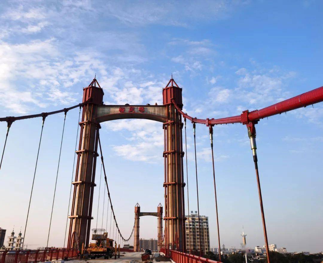 界首裕民桥收尾了