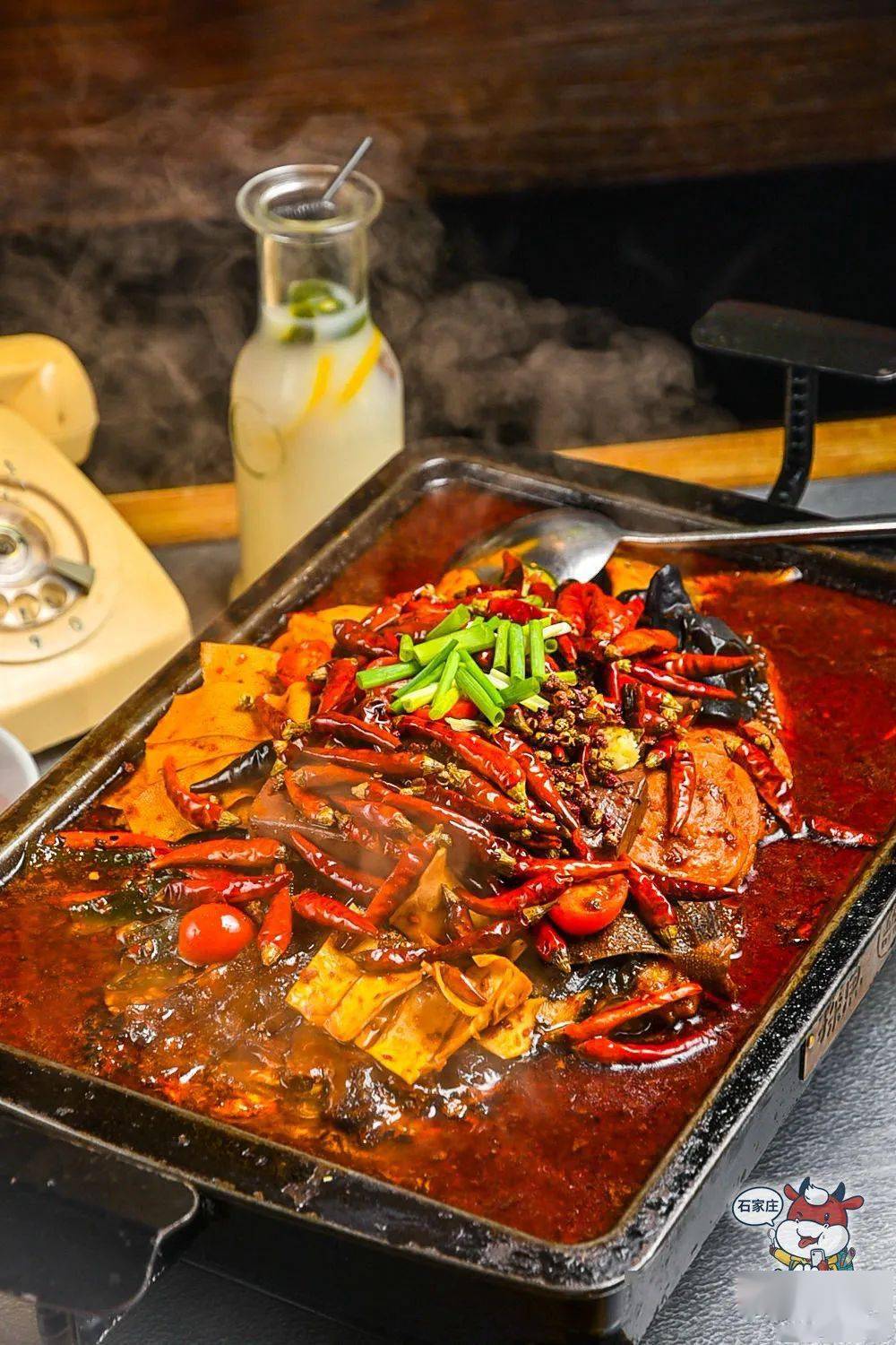 一年卖1300w条的探鱼搞事情啦牛油火锅烤鱼霸气登场火锅烤鱼一次搞定