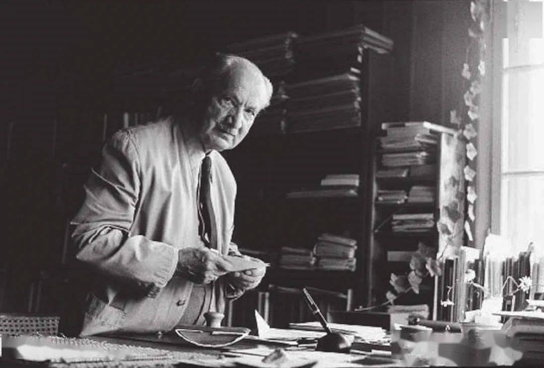 马丁·海德格尔,德国著名哲学家,在现象学,存在主义,解构主义,诠释学