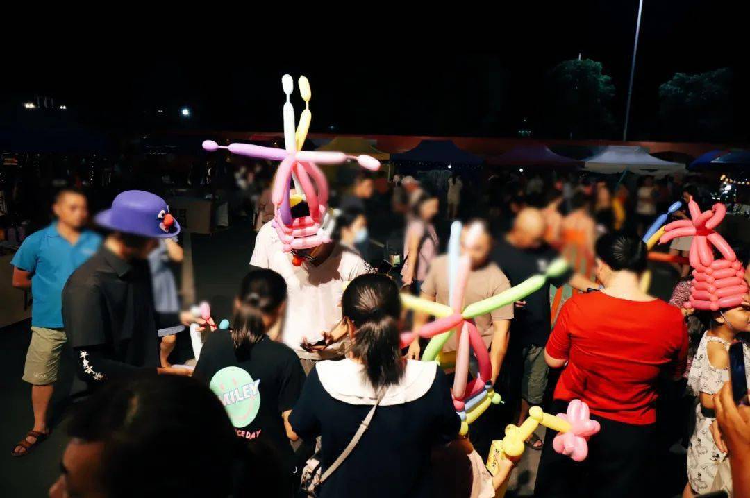 福州惊现周末免费景区古风夜市杂技表演汉服体验穿越快闪