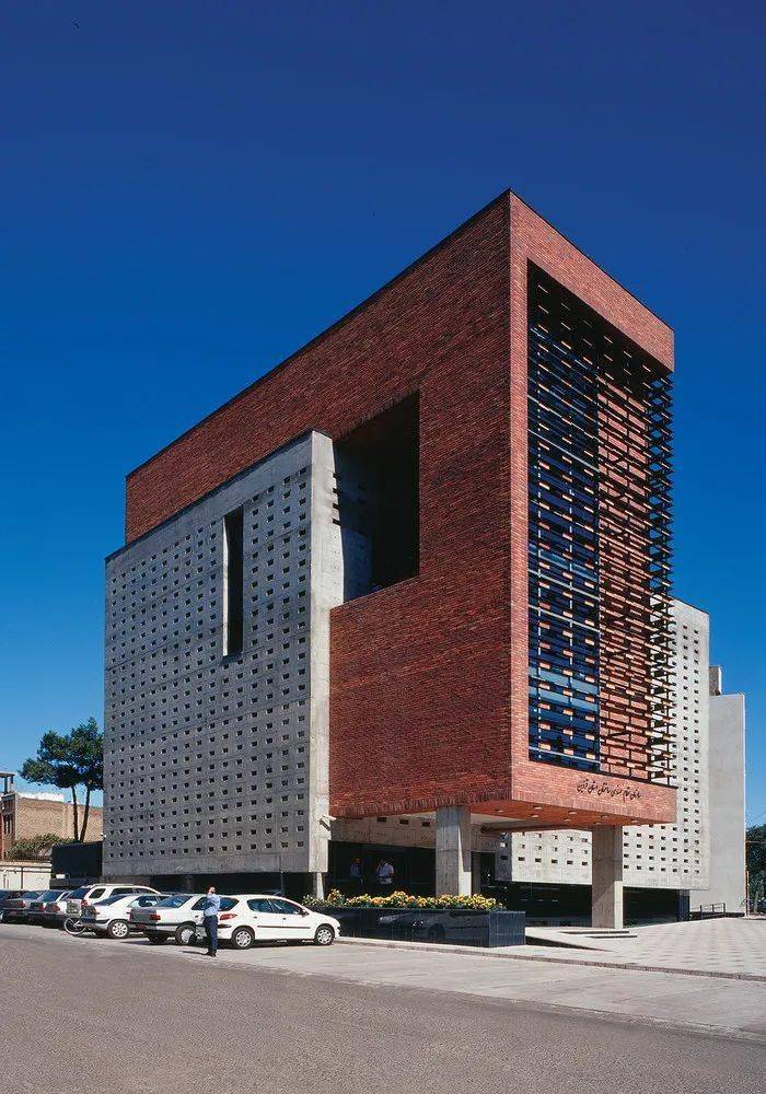 体块推敲到位了,造型就不会难看 ⑧_建筑