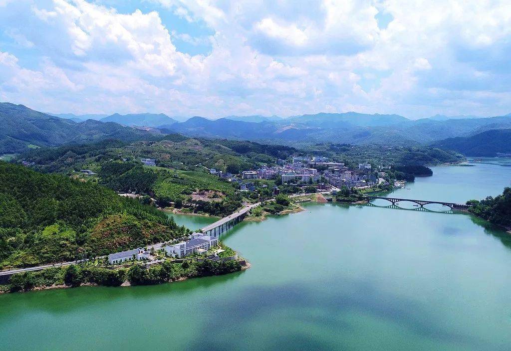 王丽坤都打call的静谧小城,连发呆都是一种享受!_遂昌