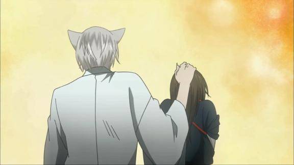 元气少女巴卫使出杀手锏来一记摸头杀奈奈生好享受