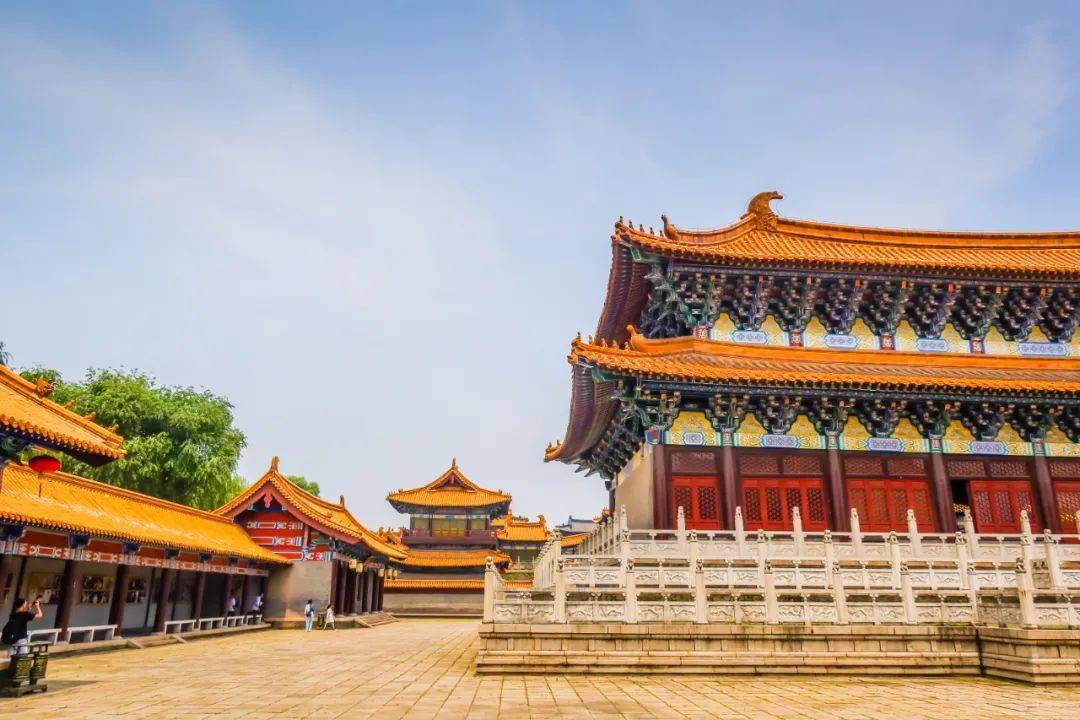 聚贤堂内的舞台剧《出师表》《洛神赋》备受游人追捧.