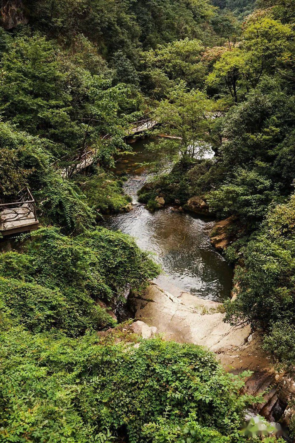江西怀玉山十八龙潭