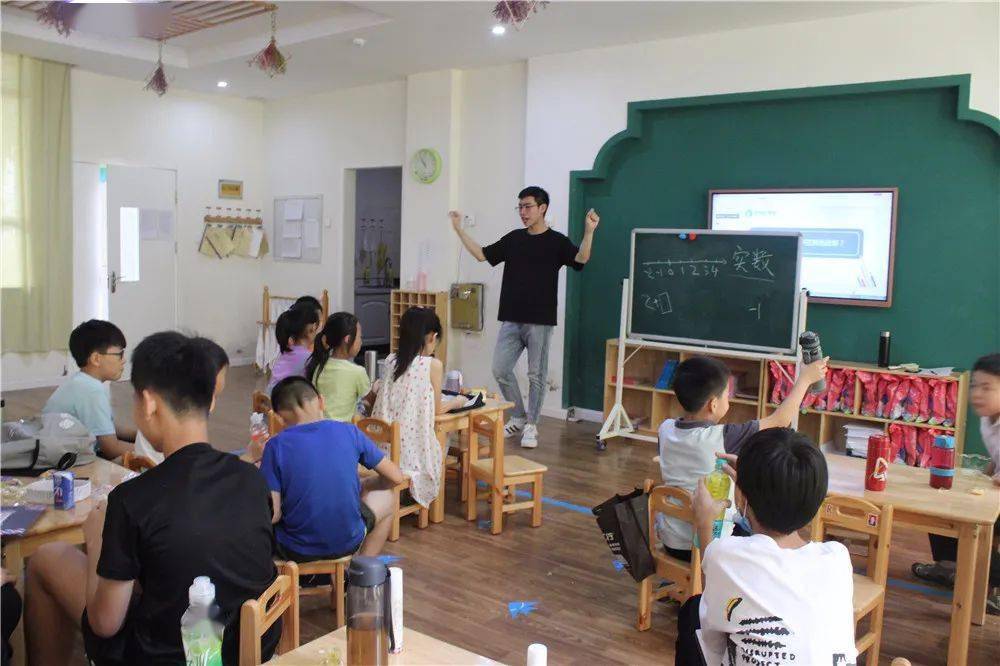 重建界限做孩子的人生教练何峰教育第七期父母学院圆满结束