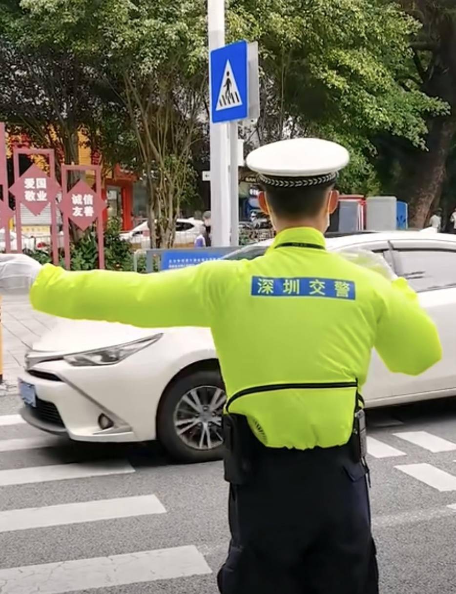 深圳交警照片图片