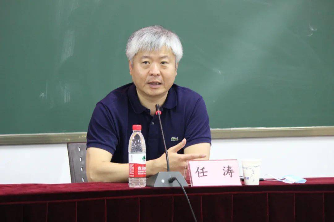 北京大学公共卫生学院副院长任涛建议定期召开此类培训班,提升海淀区