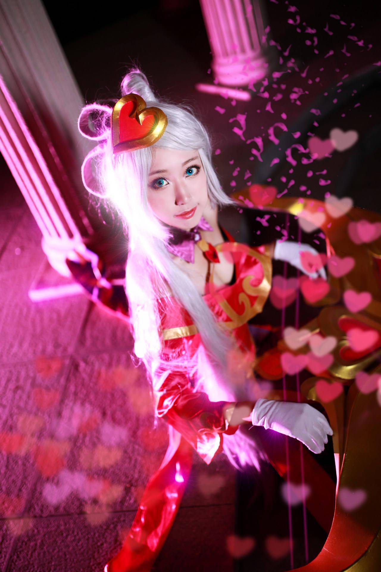 英雄联盟情人节皮肤琴女cosplay