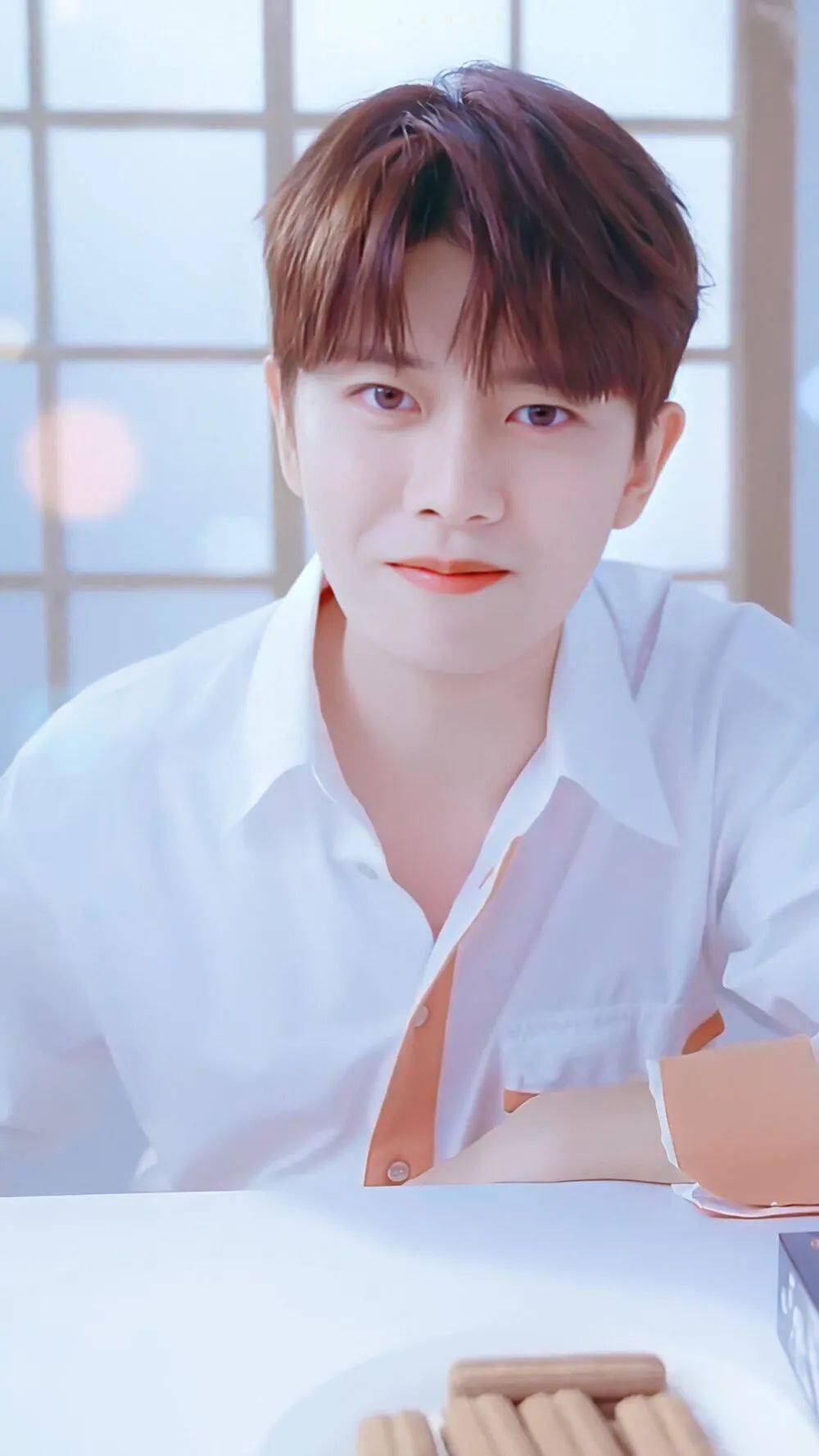 【手机壁纸】任嘉伦_历史