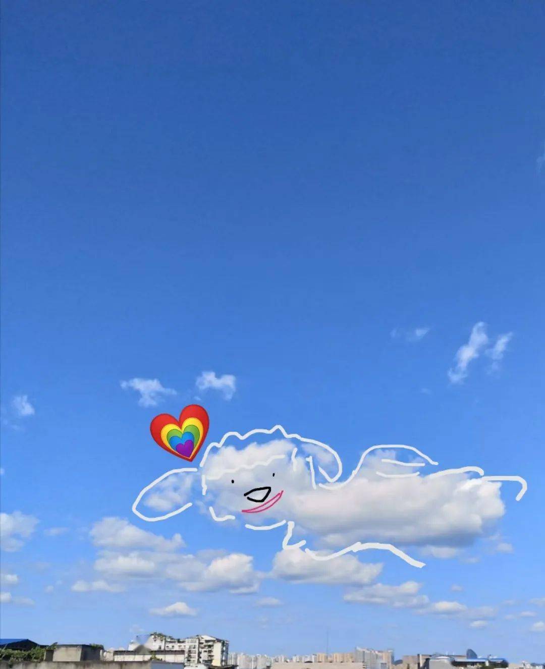 ""遂宁蓝"夹着"棉花糖"像乱跑的棉花糖一朵朵飘浮在空中的白云#遂宁蓝