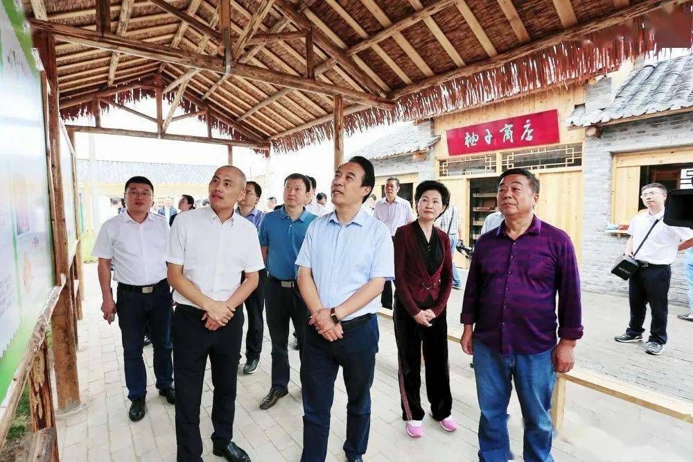 斑竹垱镇突出"田园美,村庄美,生活美"的目标,坚持规划引领,试点示范