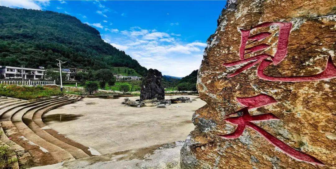 柏杨坝镇"秋味节"消费扶贫月活动暨农副产品产销对接会