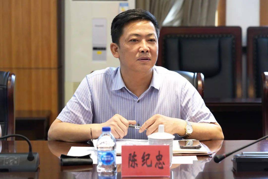 领导讲话9月16日下午,杨浦区五角场街道党工委书记顾登妹,办事处主任