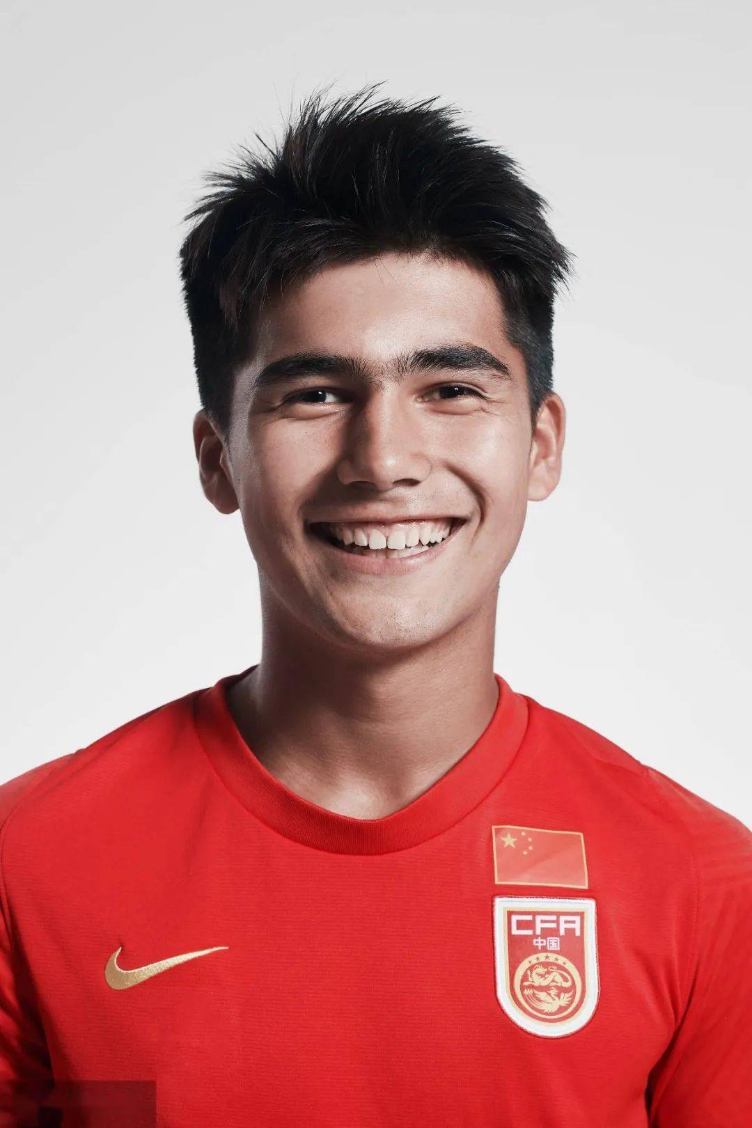 希尔扎提-努尔最大的进步应该是在自信心上的提升,现在不管面对什么样