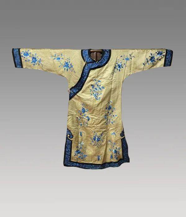 投票罗衣璀璨百年旗袍展