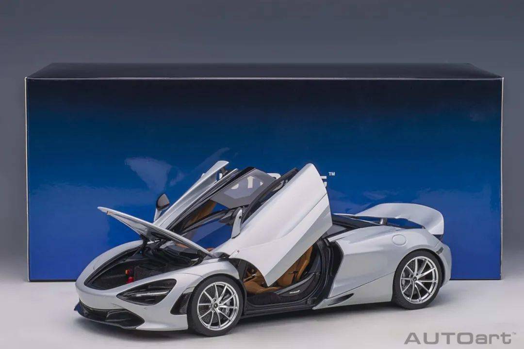 1:18 mclaren 720s,glacier whiteautoartamalgam collection 發佈 1