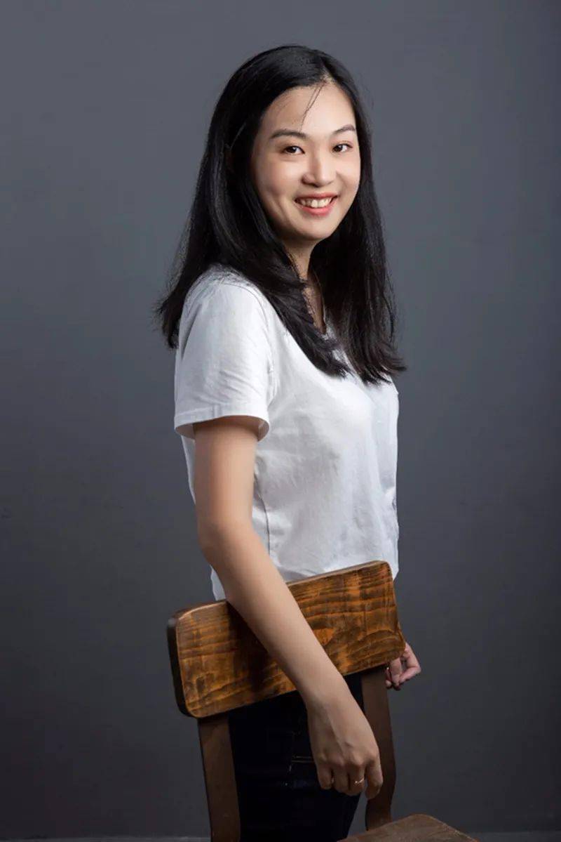 教学计划,组织备课组进行教学研讨,引领着备课组的老师们关照具体学情