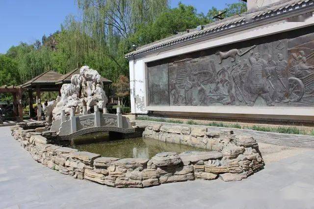 一位绥德汉在蒙恬墓前的哀叹