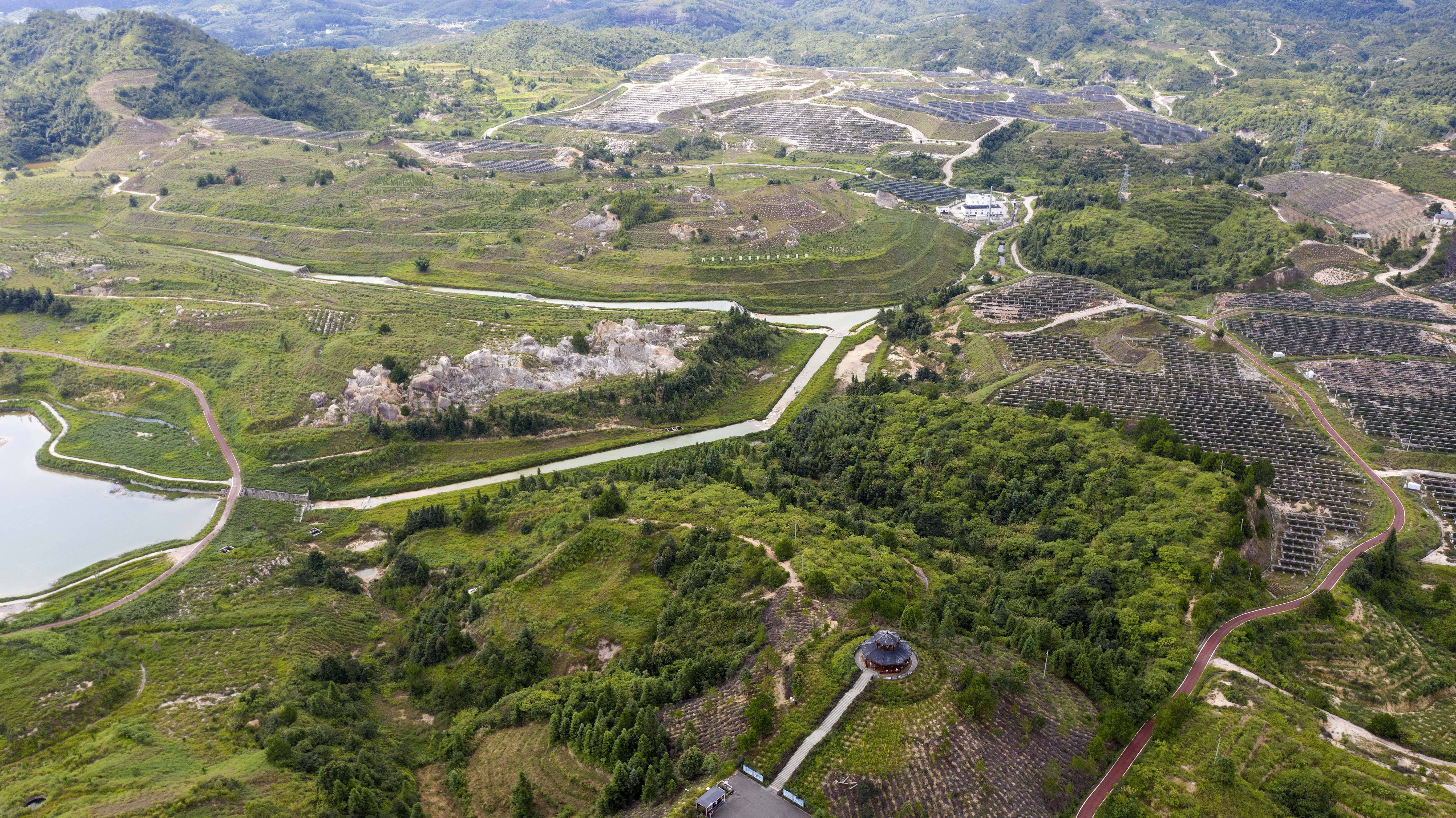 从废弃矿山到生态福地江西寻乌战荒记