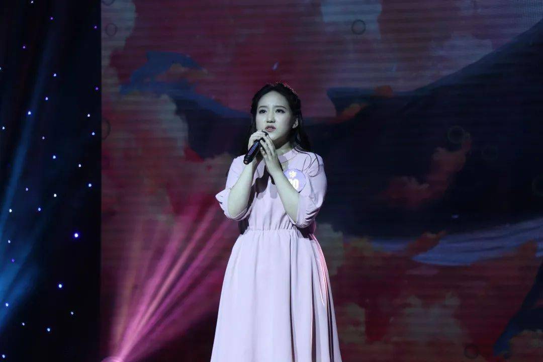 金香伶是老师,也是实力唱将有初战,也有再战不变的是稳定的发挥和出色