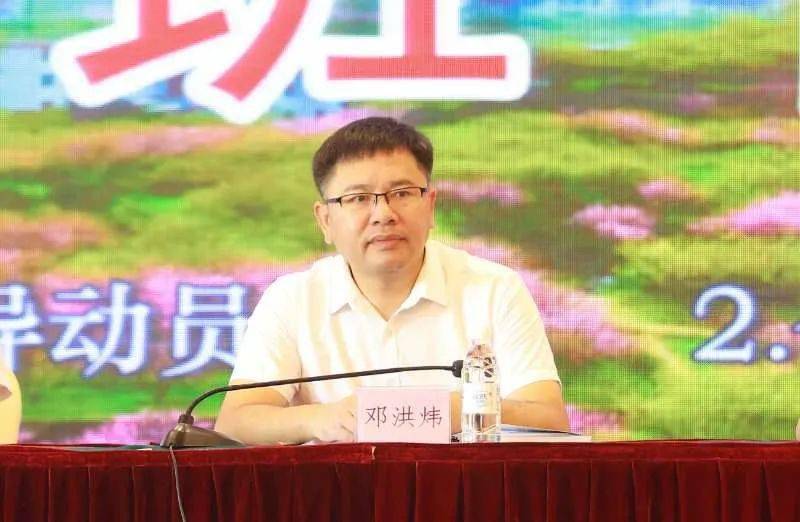 乐昌市百名骨干齐充电锻造办公室业务精英